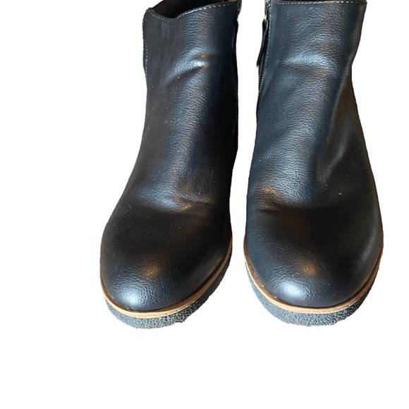 Dr Scholls Boots - Picture 2 of 3